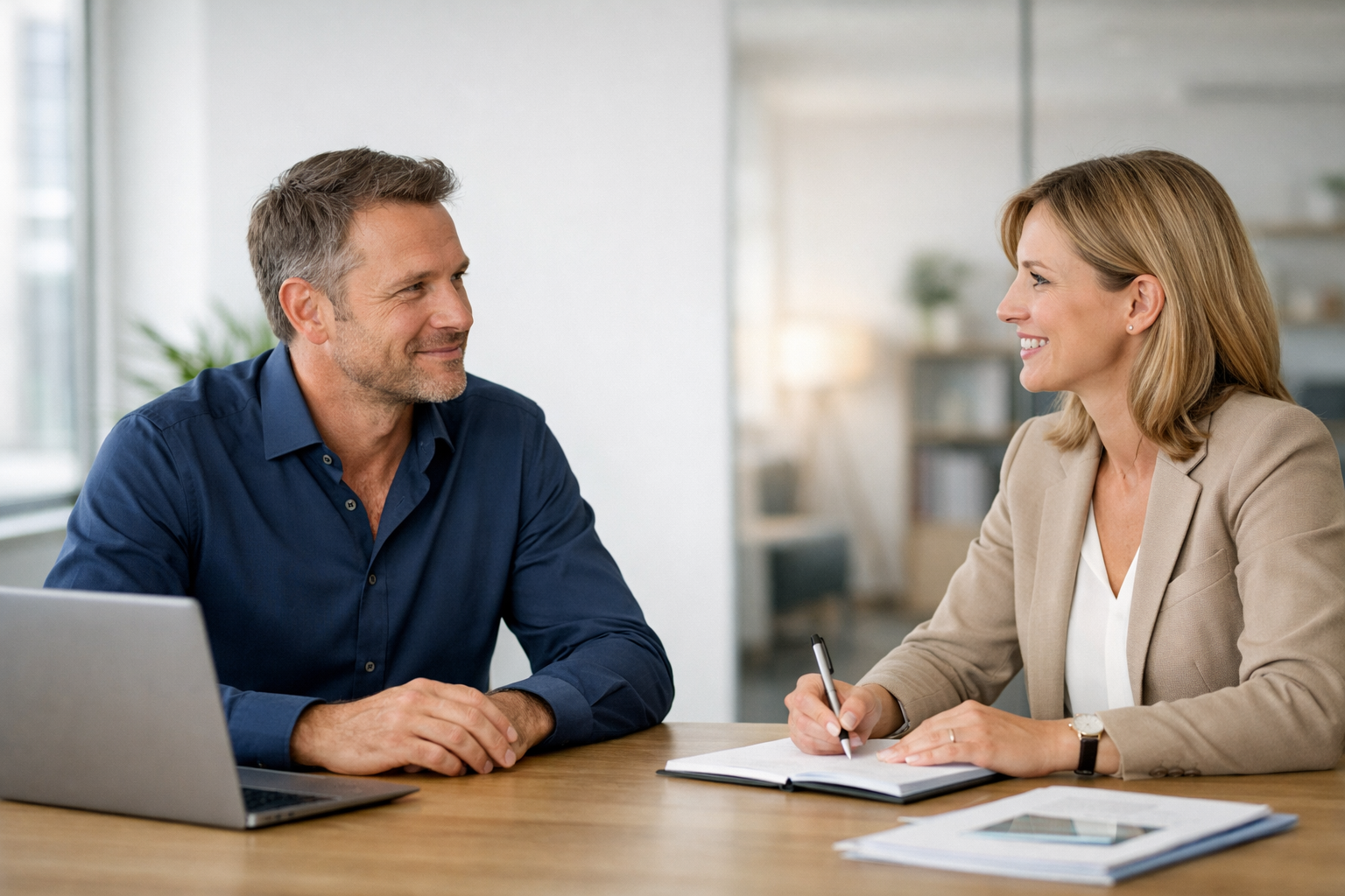 WIA-specialist in overleg met werkgever